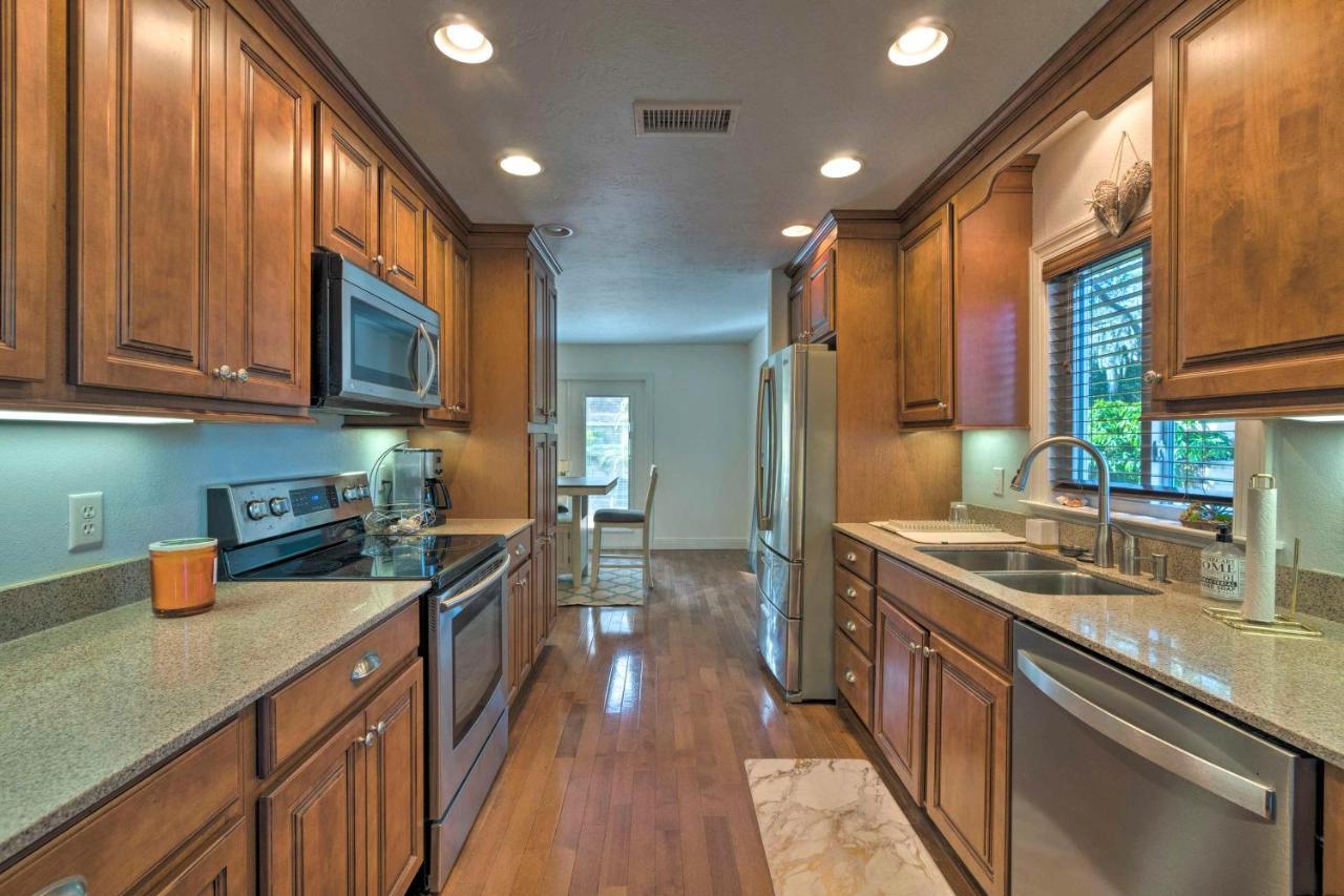 Bright Sarasota Bungalow - 5 Mi To Siesta Beach! Εξωτερικό φωτογραφία